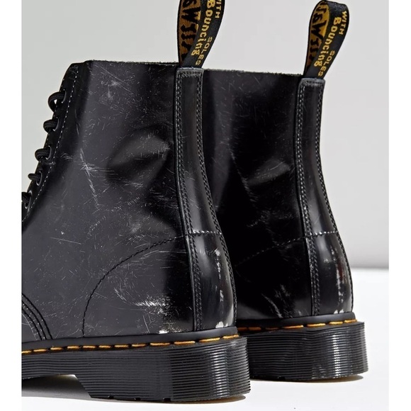 Dr. Martens 1460 Pascal Italian Brush Boot 8-Eye Black Silver Distressed Size 7 - Picture 7 of 12